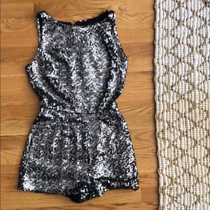 Sparkly Black/Silver Romper with Pockets!!! (2)